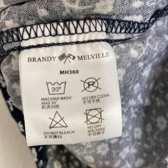 Brandy Melville Floral Mini Skirt - Picture 3 of 5